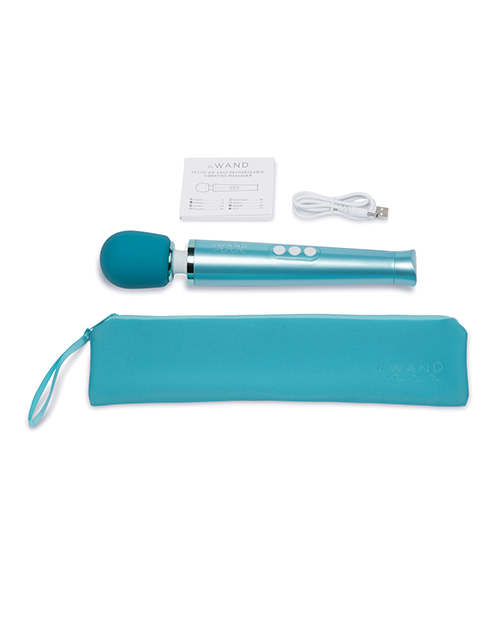 Le Wand Dive Submersible & Rechargeable Vibrating Massager - Blue - Image 3